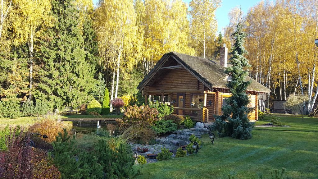 Sveciu Namelis Hotel Siauliai  Ngoại thất bức ảnh